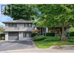 307 SOUTH Court, burlington, Ontario