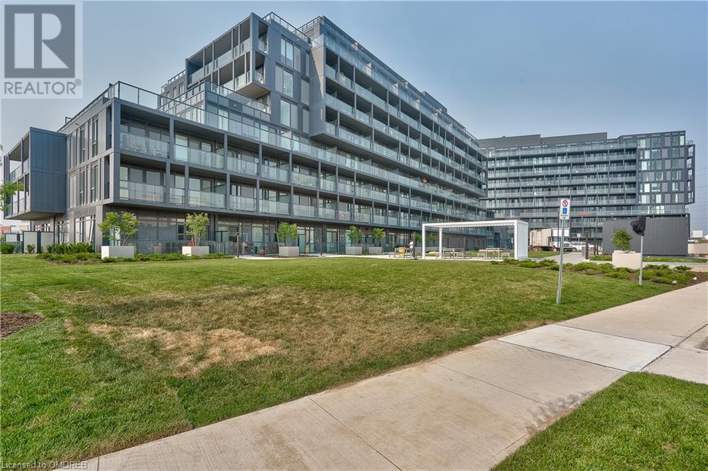 3210 DAKOTA Common Unit# A222, burlington, Ontario