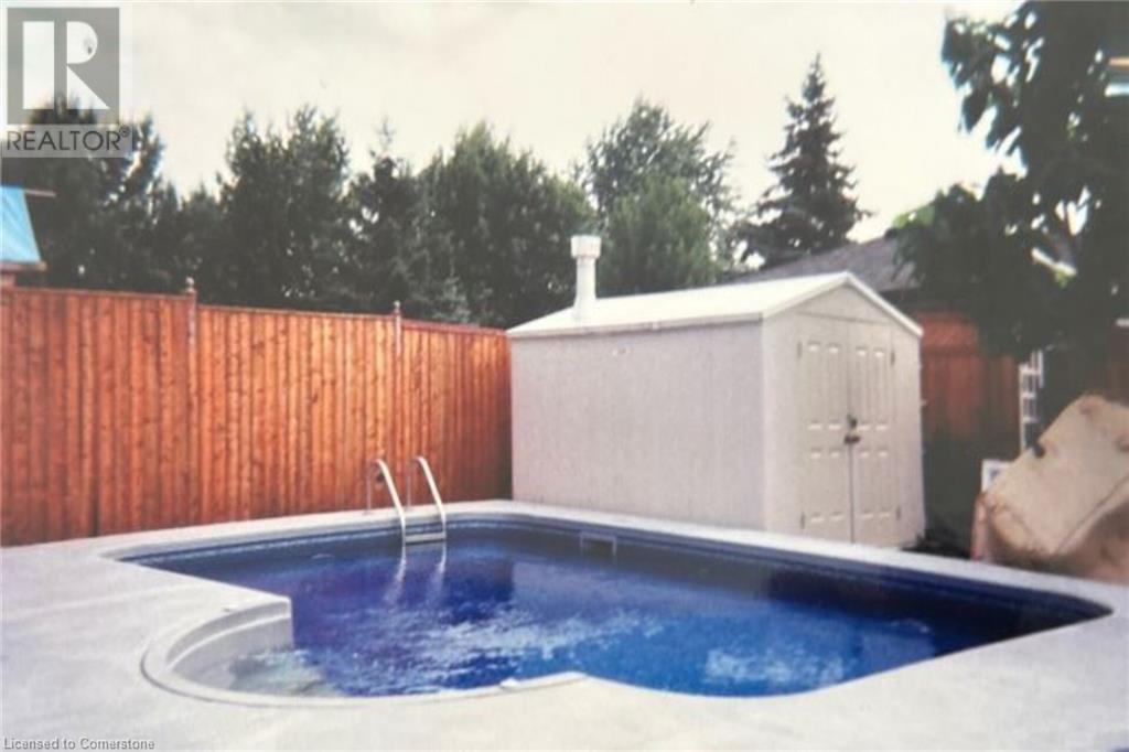 2312 MALCOLM Crescent, burlington, Ontario