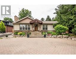 424 HENDERSON Road, burlington, Ontario