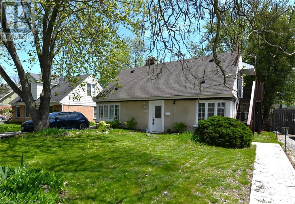 2070 CHURCHILL Avenue, burlington, Ontario