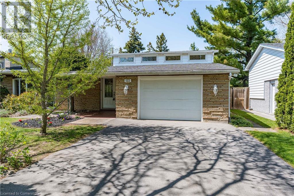123 LYNN Court, burlington, Ontario