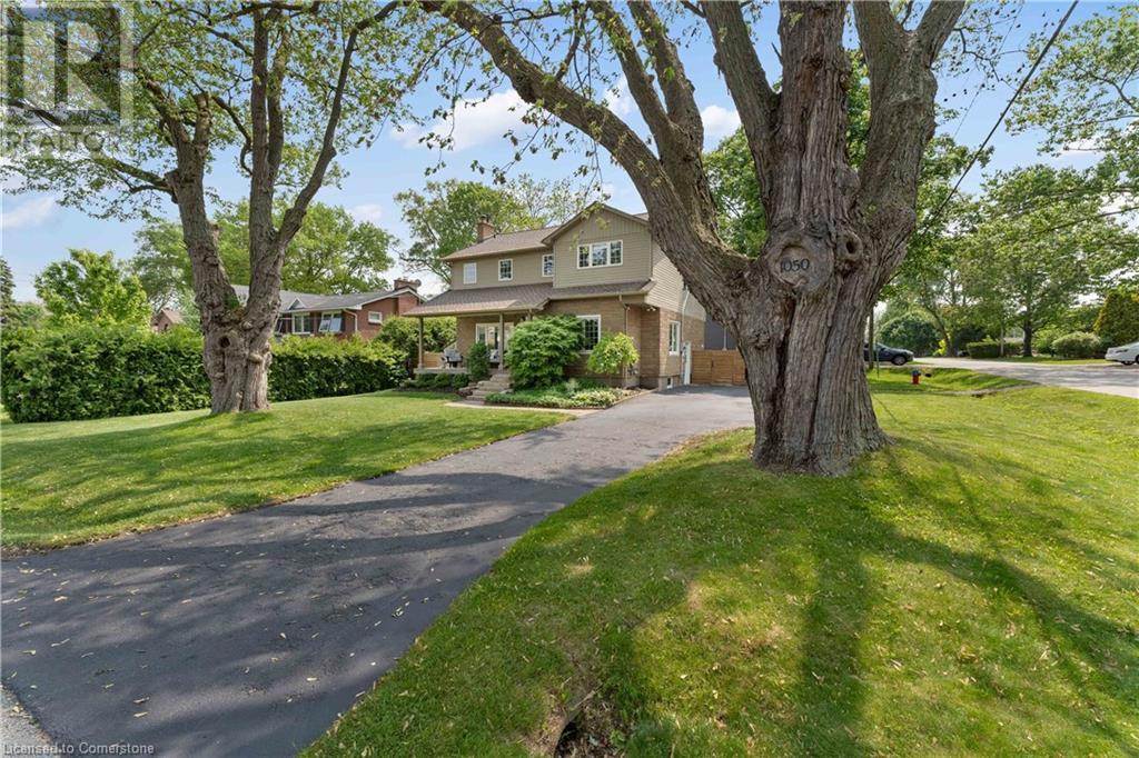 1050 ST. MATTHEW'S Avenue, burlington, Ontario