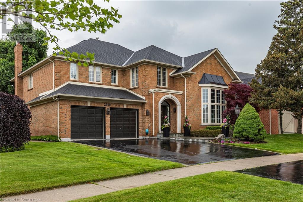 2010 PARKLANE Crescent, burlington, Ontario