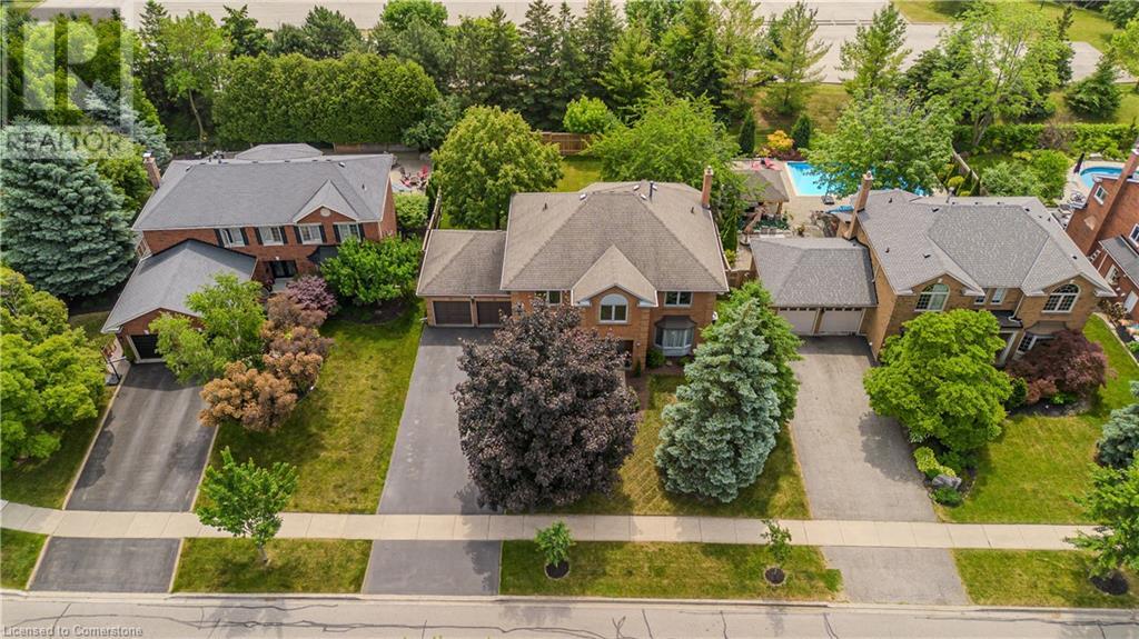 1352 WINTERBERRY Drive, burlington, Ontario