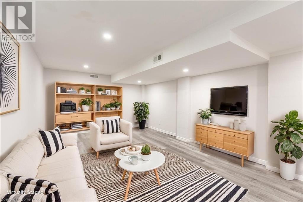 927 TEAL Drive Unit# 2, burlington, Ontario