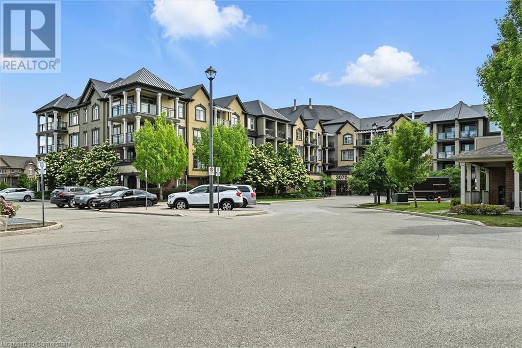 3070 ROTARY Way Unit# 415, burlington, Ontario