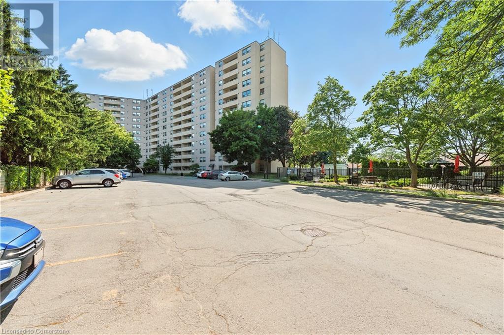 700 DYNES Road Unit# 1008, burlington, Ontario
