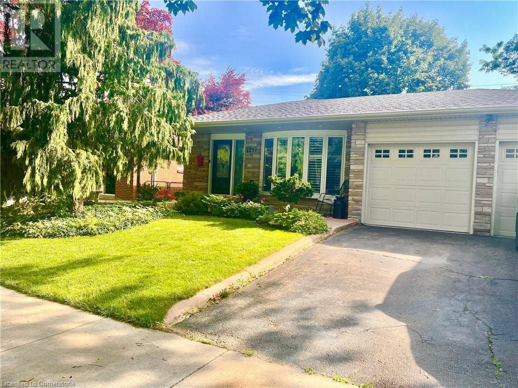 2217 LANCASTER Crescent, burlington, Ontario