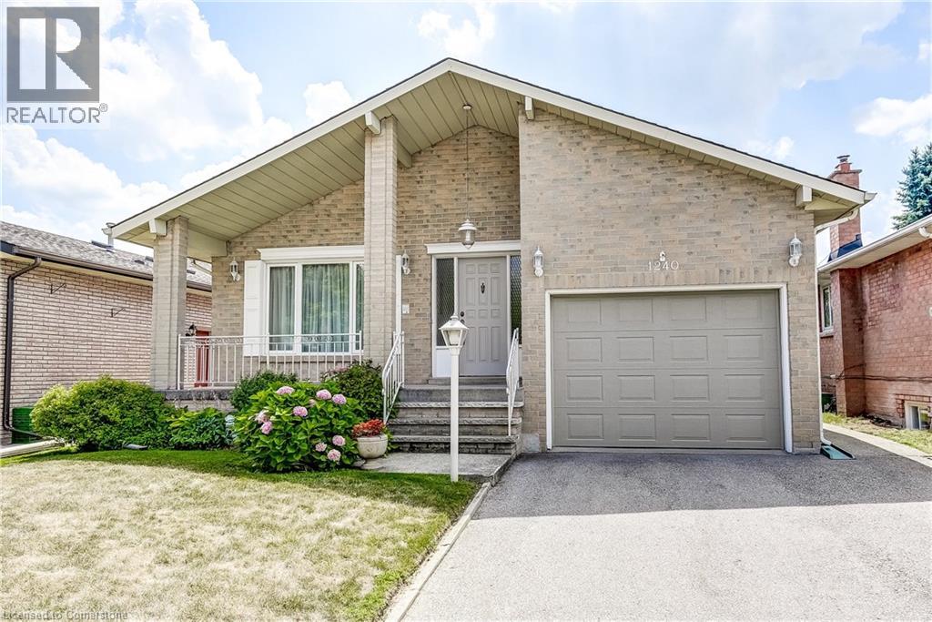 1240 THORPE Road, burlington, Ontario