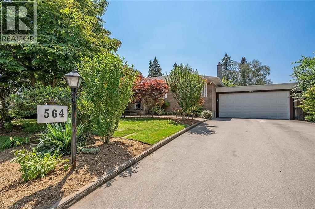 564 MAPLEHILL Drive, burlington, Ontario