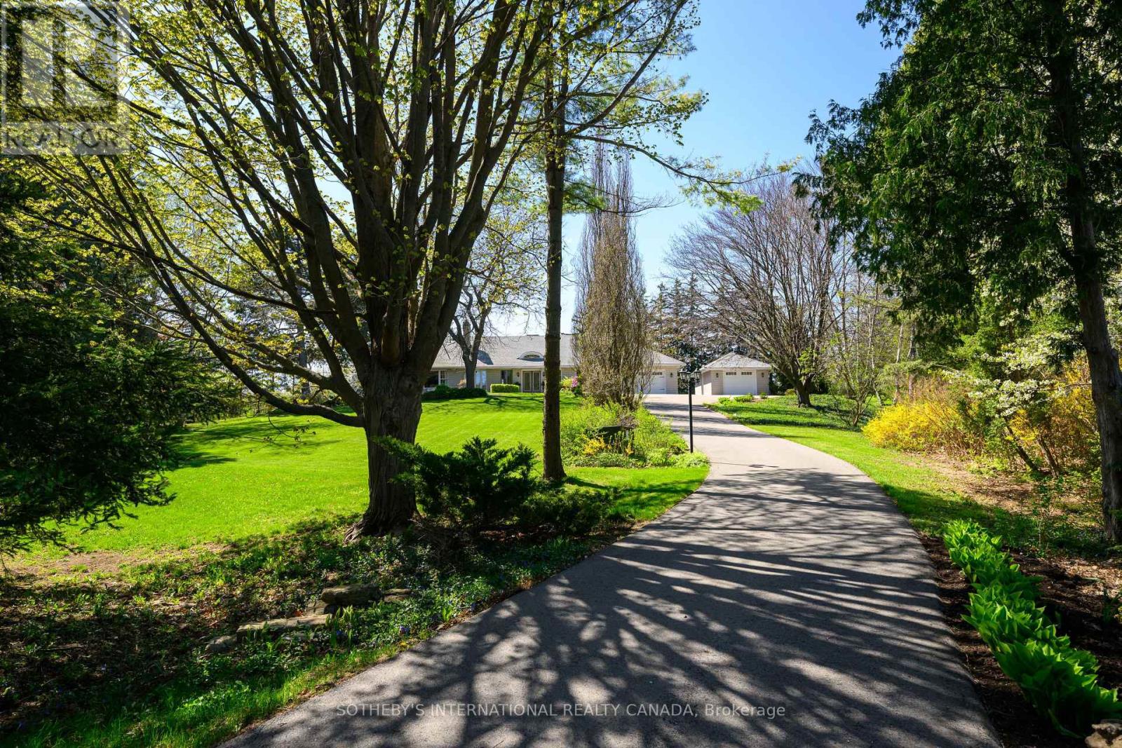 2501 1 SIDEROAD, burlington, Ontario